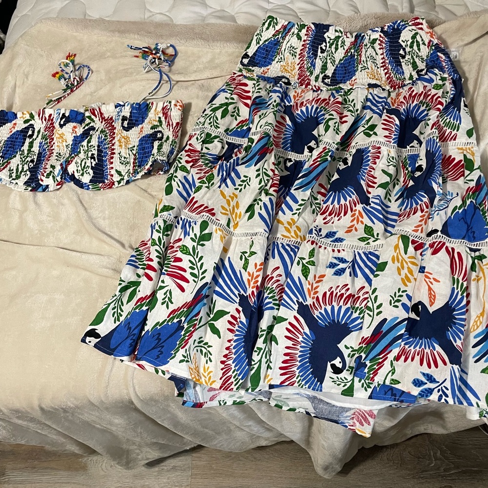 NWT House of Harlow two piece skirt set